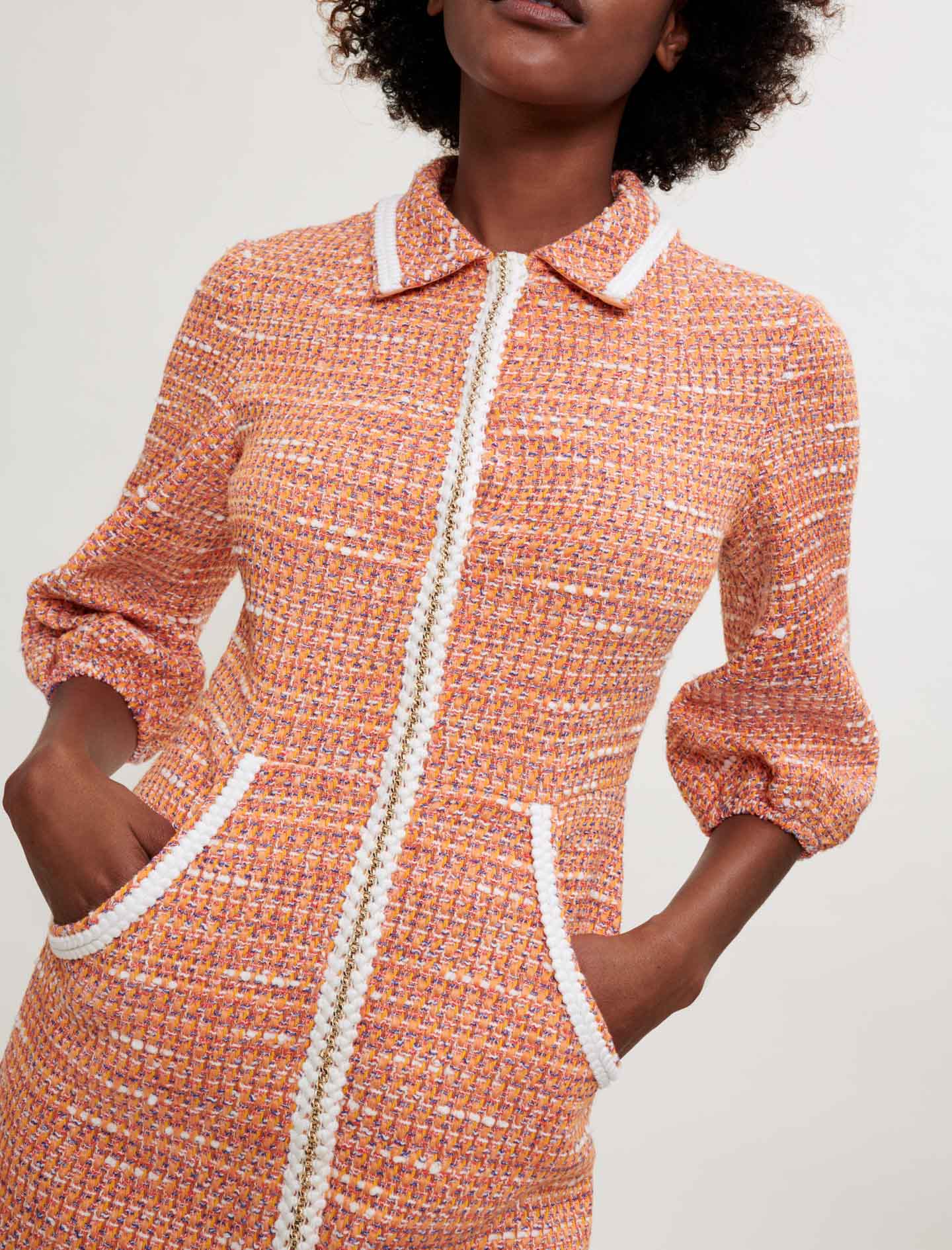 Vestido de tweed con galones trenzados