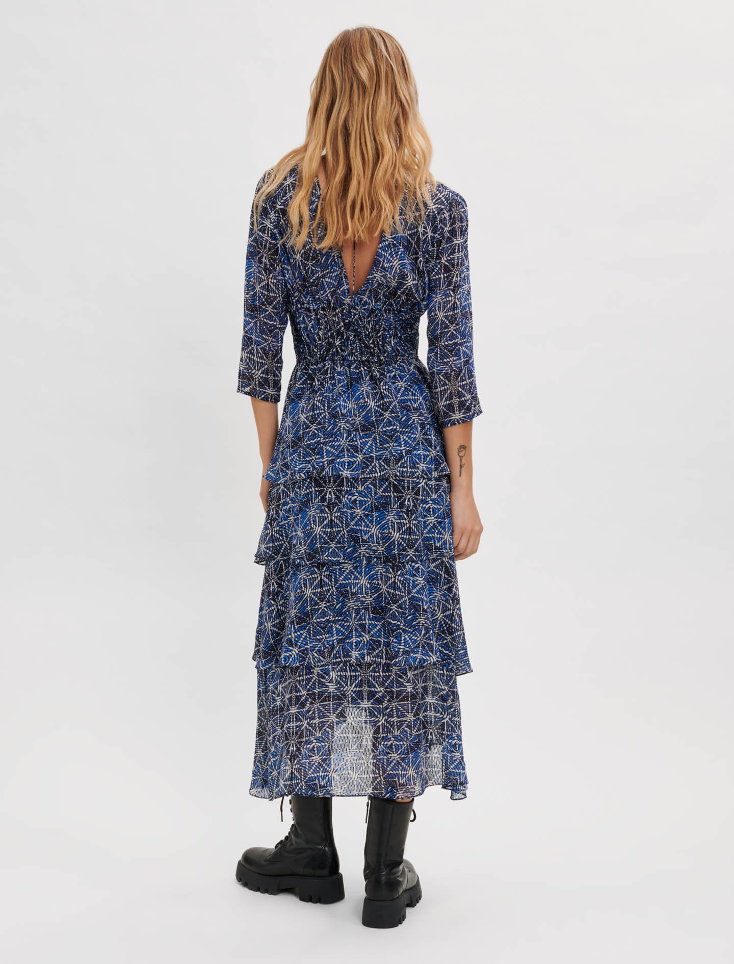 Vestido con volantes de viscosa