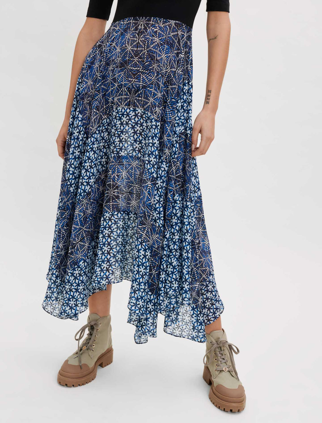 Vestido trampantojo estampado