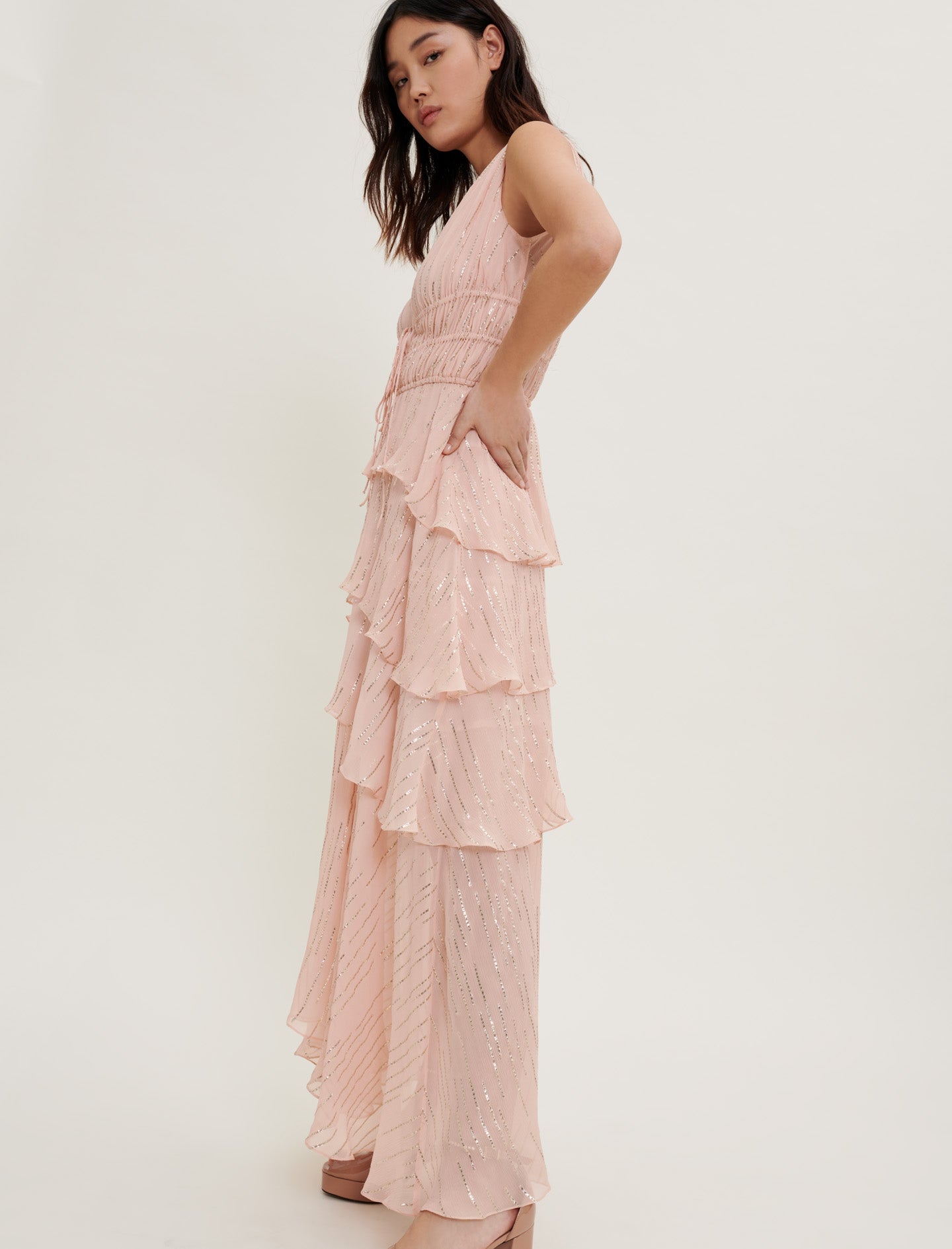 Vestido seda y lamé con volantes