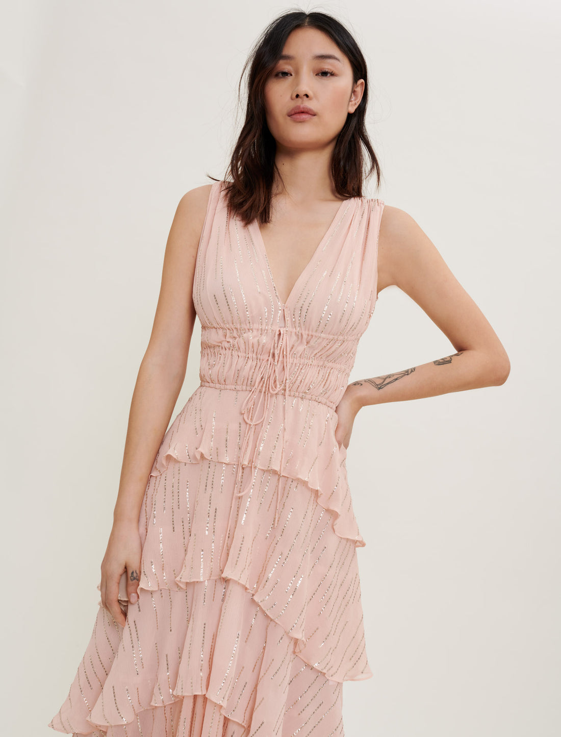 Vestido seda y lamé con volantes