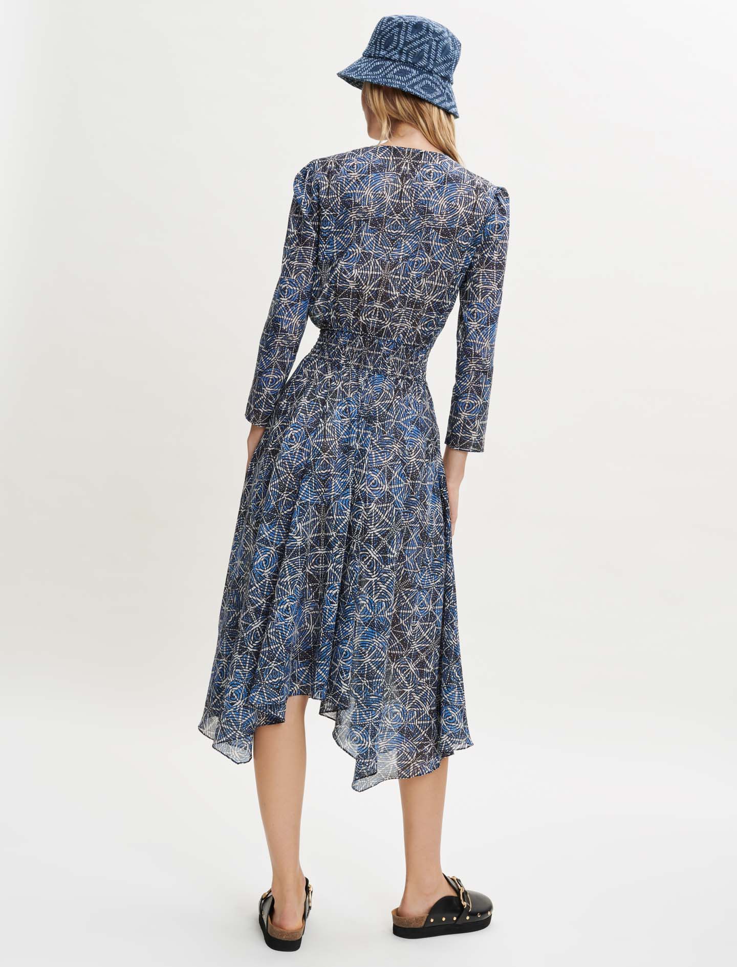 Vestido con frunces de viscosa estampada
