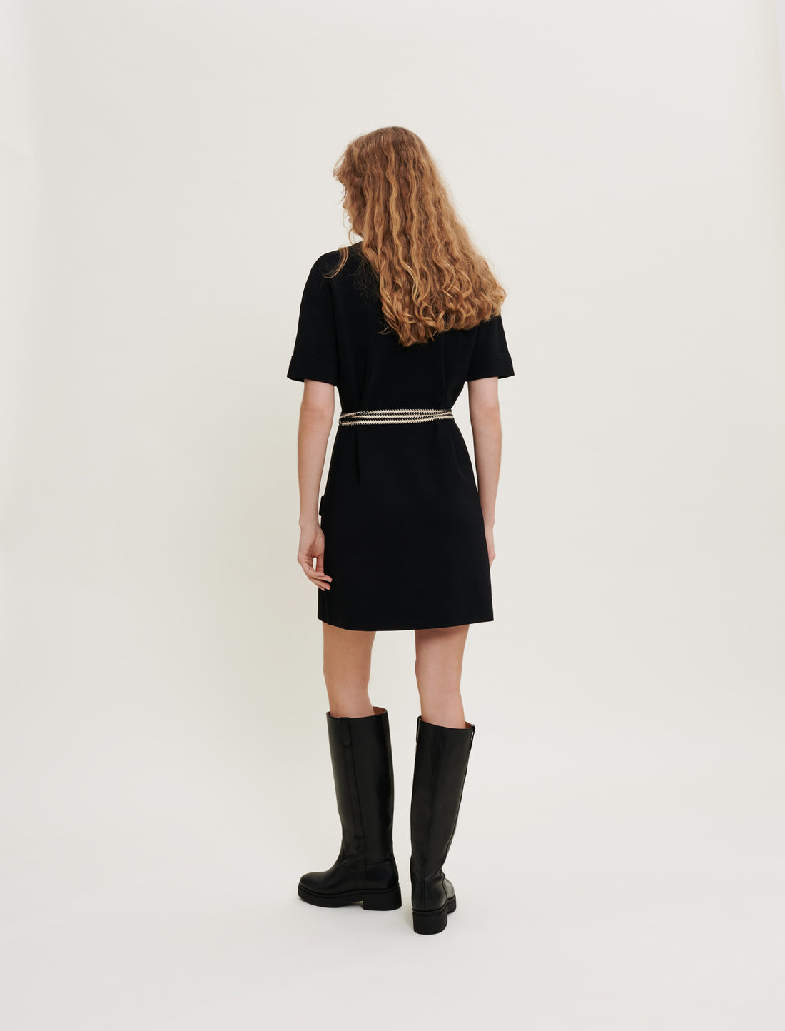 Vestido de punto con cinturón