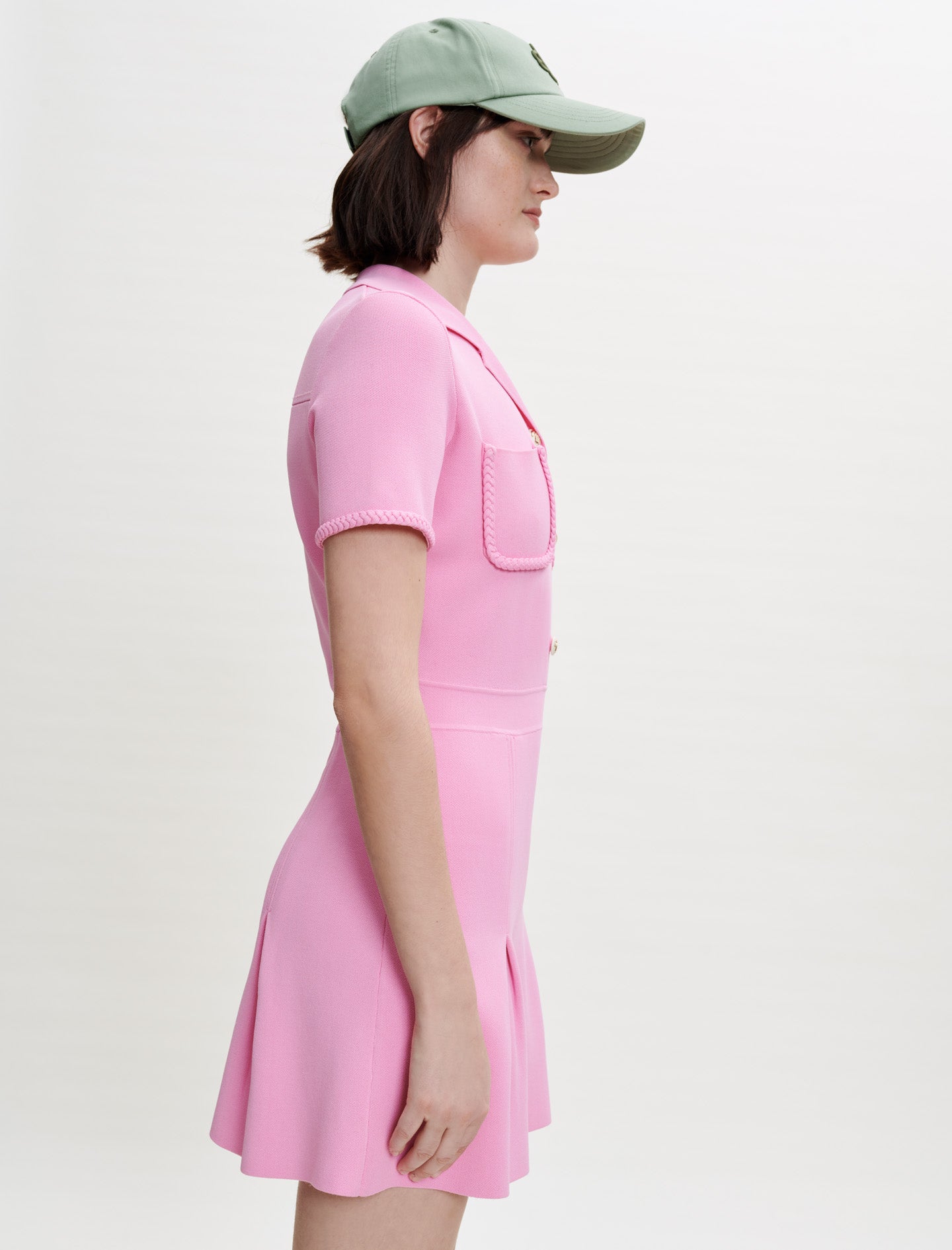 Vestido rosa de punto entallado