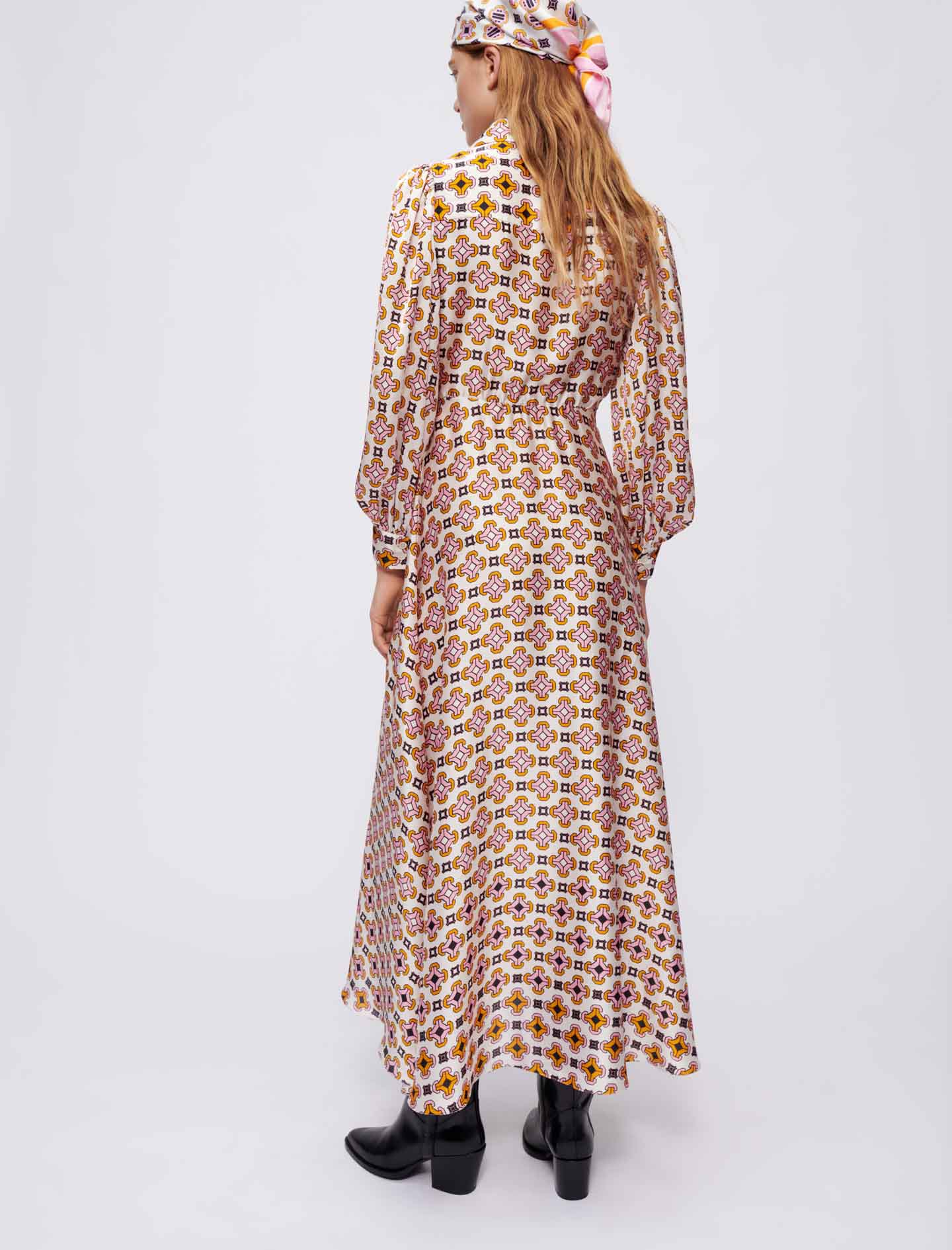 Vestido camisero de raso estampado