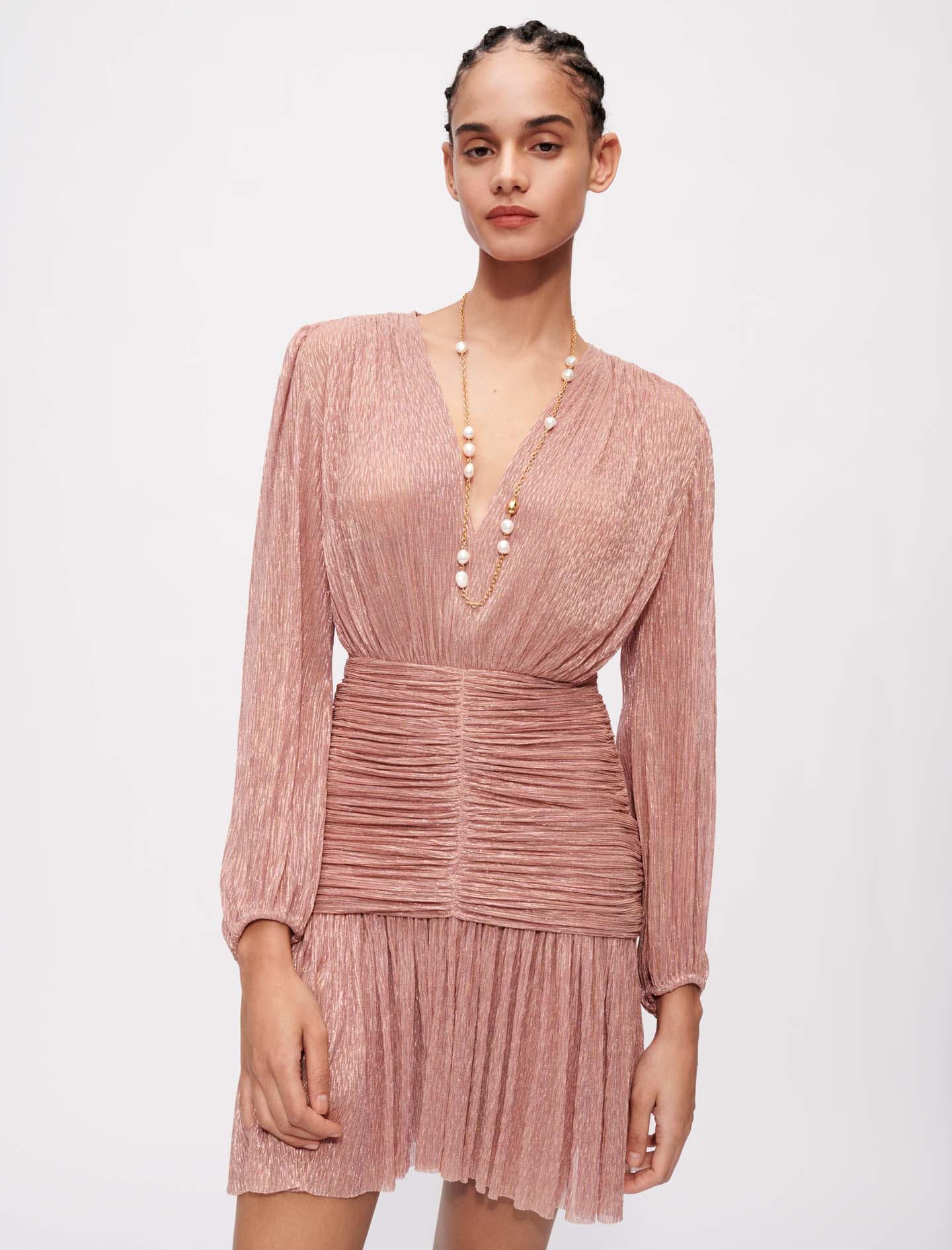 Vestido fruncido, totalmente de lamé