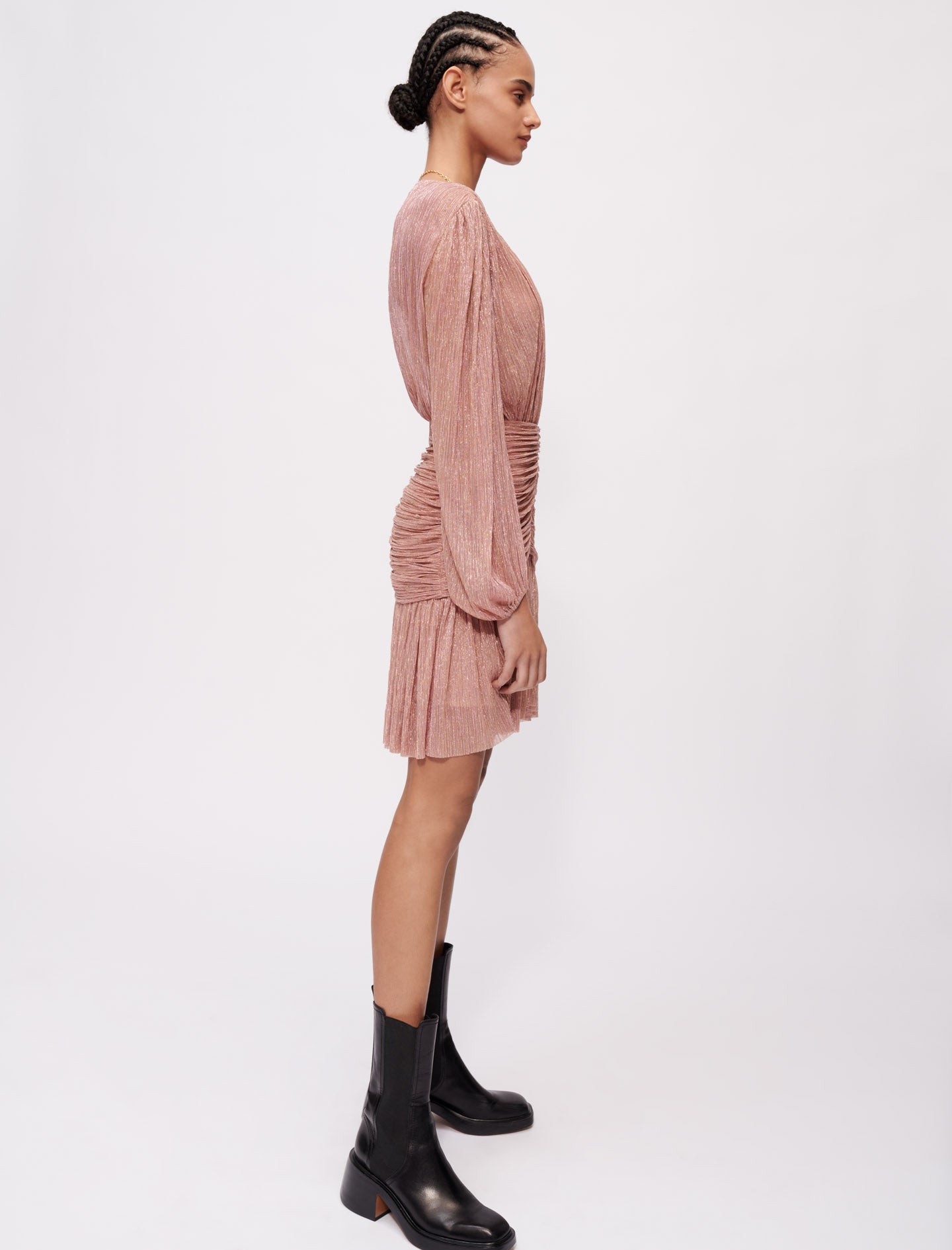 Vestido fruncido, totalmente de lamé