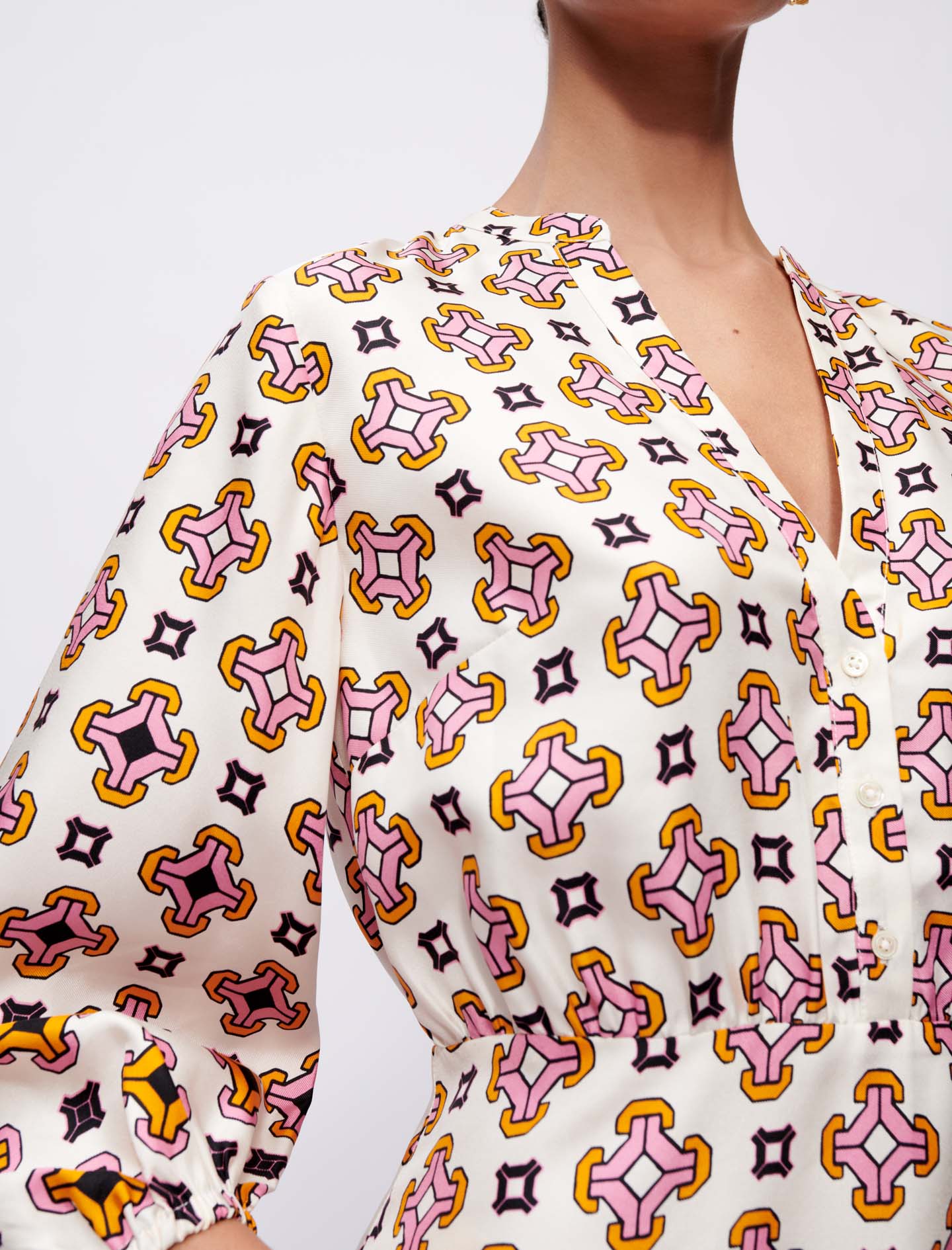 Vestido de seda estampada