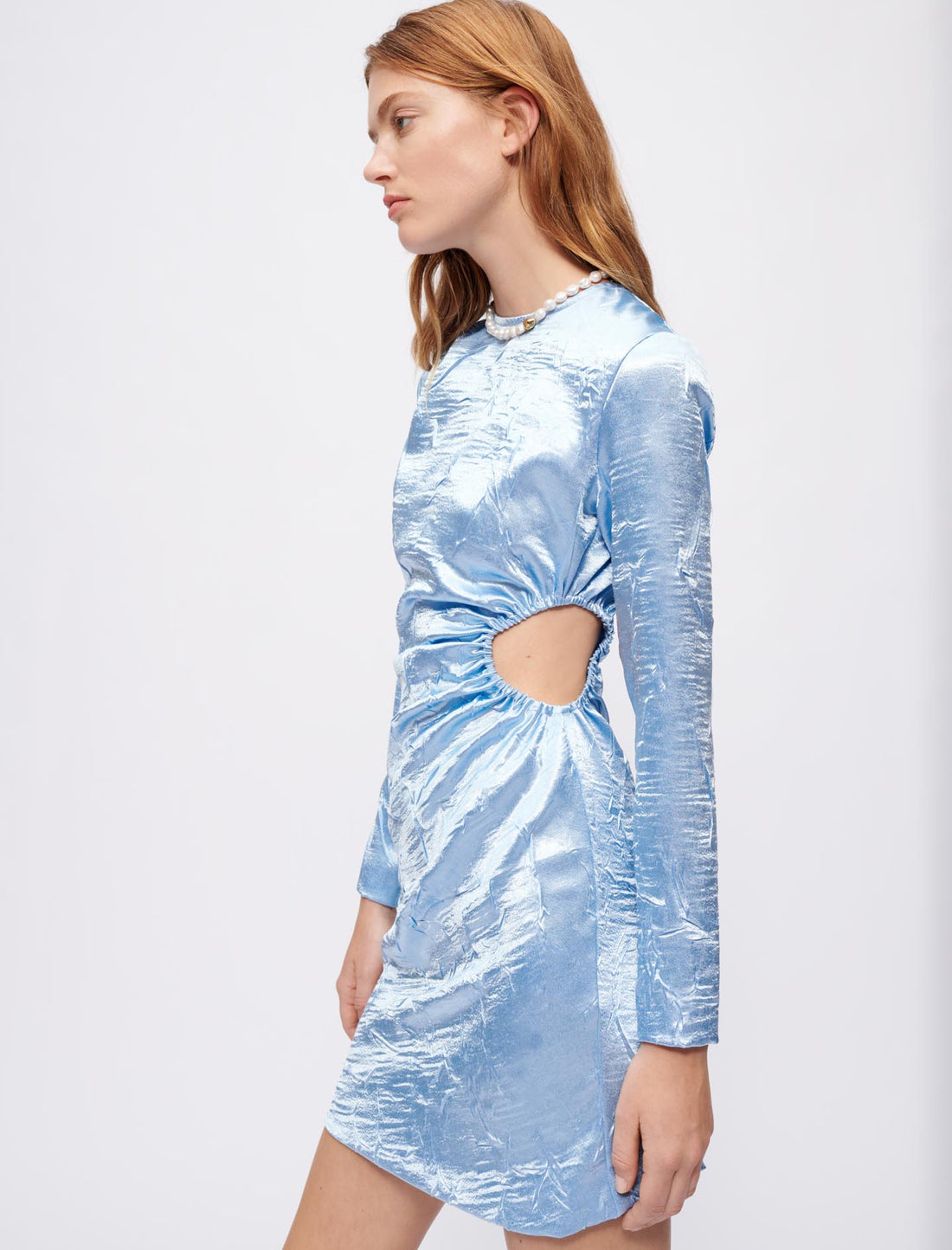 Vestido de raso ajustado