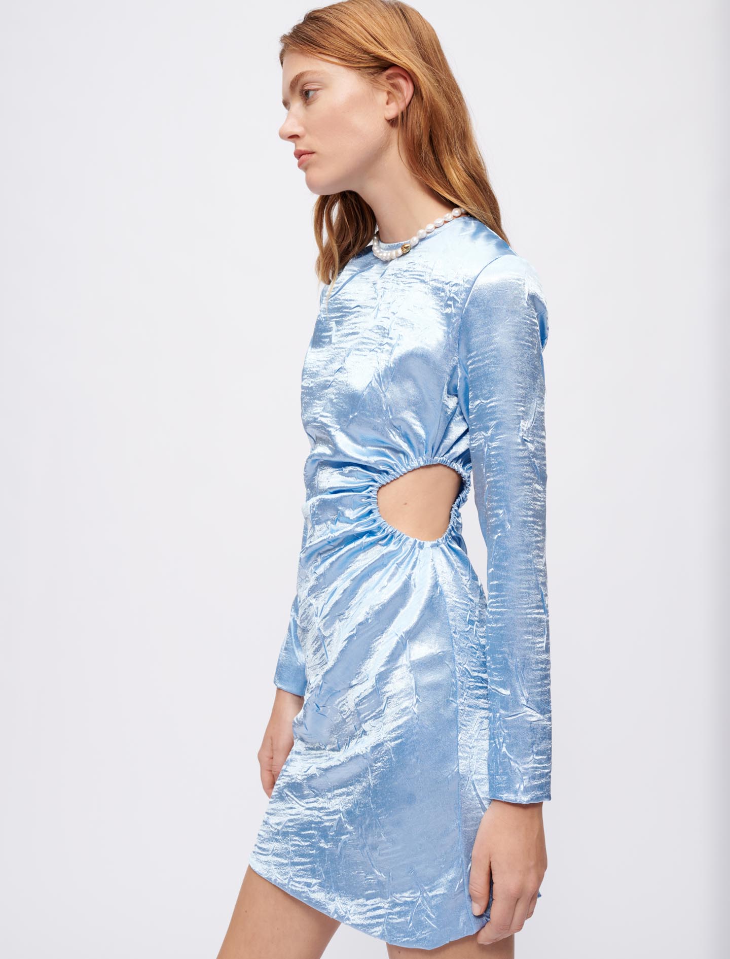 Vestido de raso ajustado