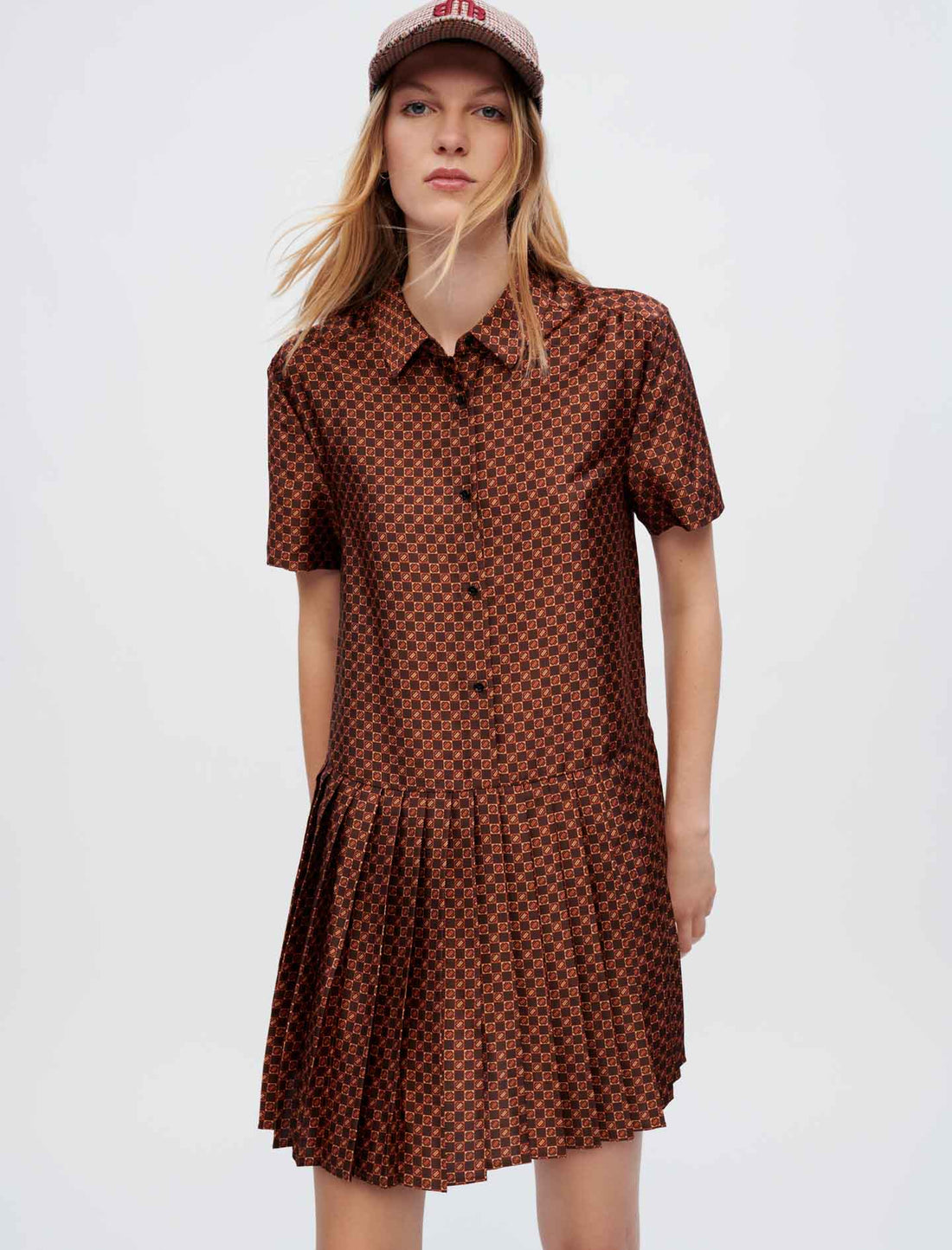 Vestido camisero raso plisado estampado