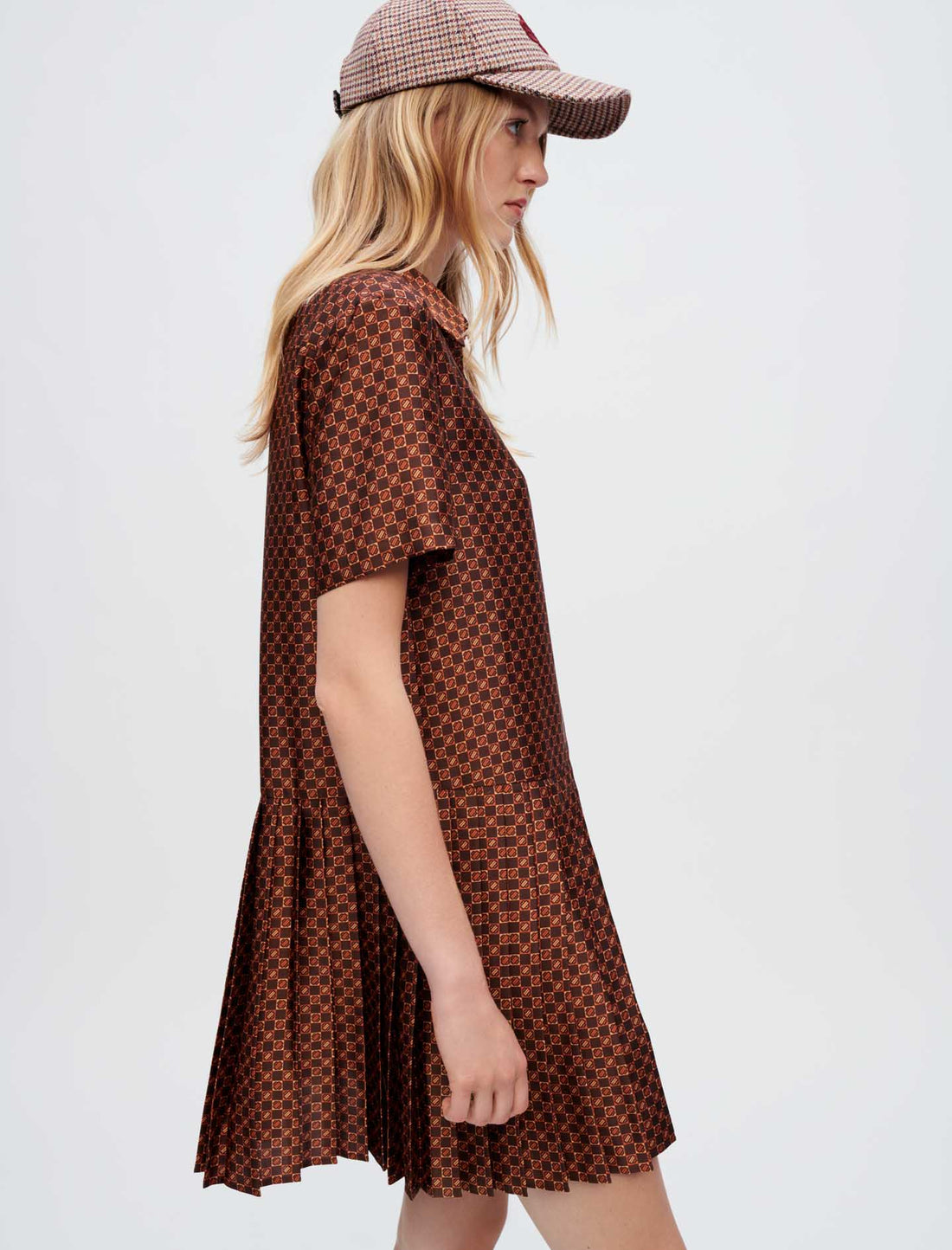 Vestido camisero raso plisado estampado