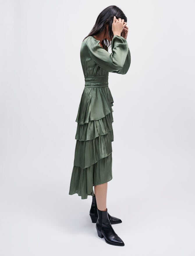 Vestido de raso con volantes