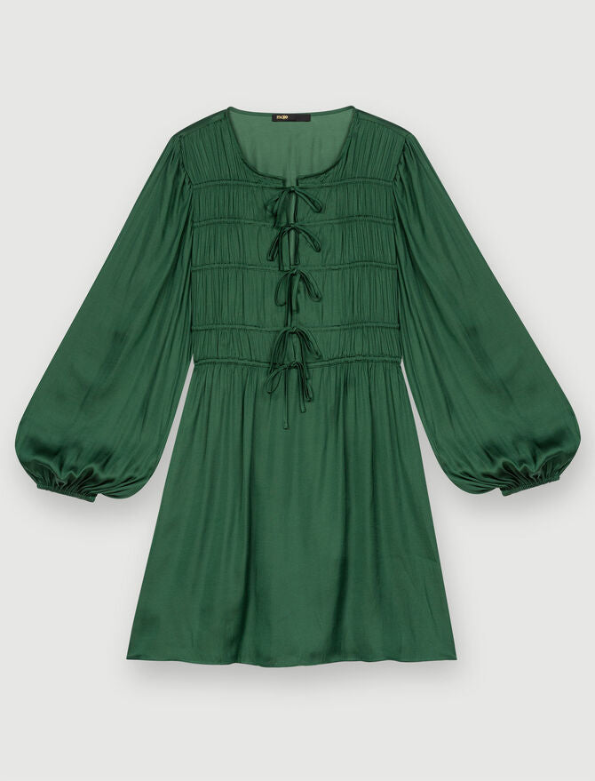 Vestido de satén fruncido con lazos