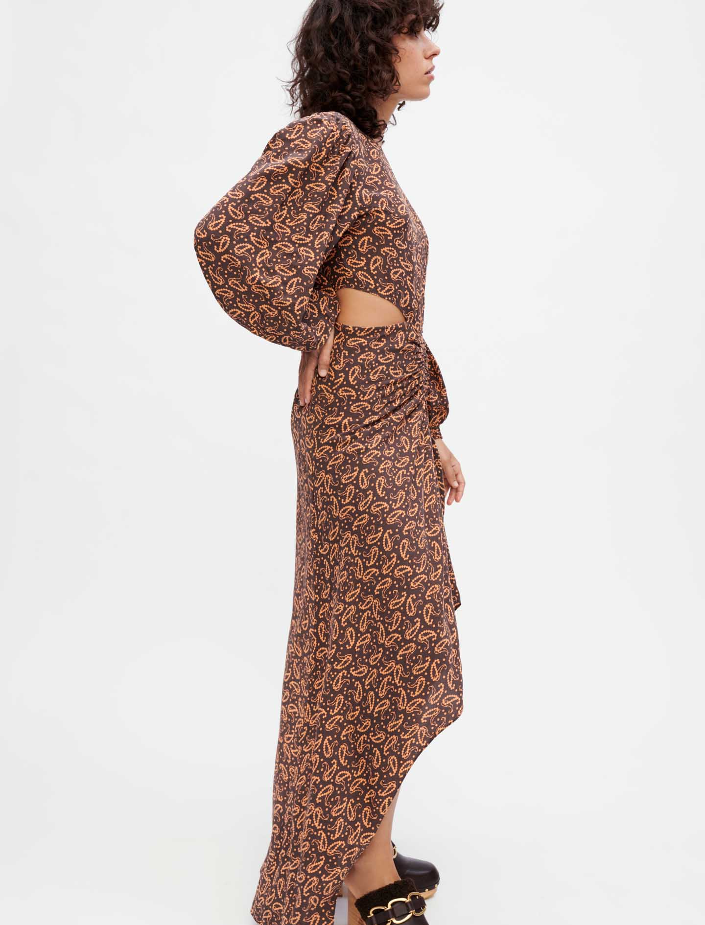 Vestido de viscosa y seda estampada