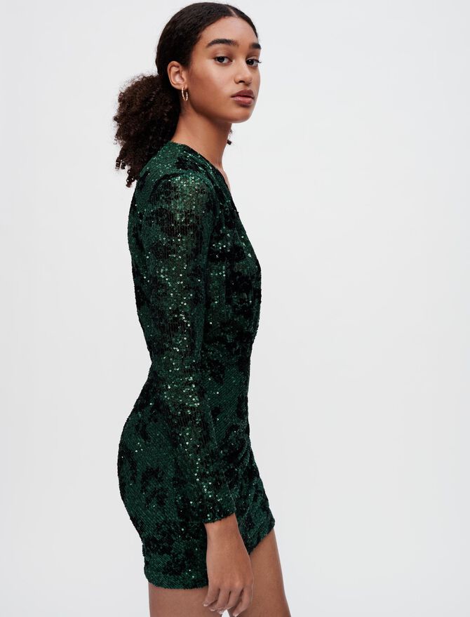 Vestido bordado con lentejuelas