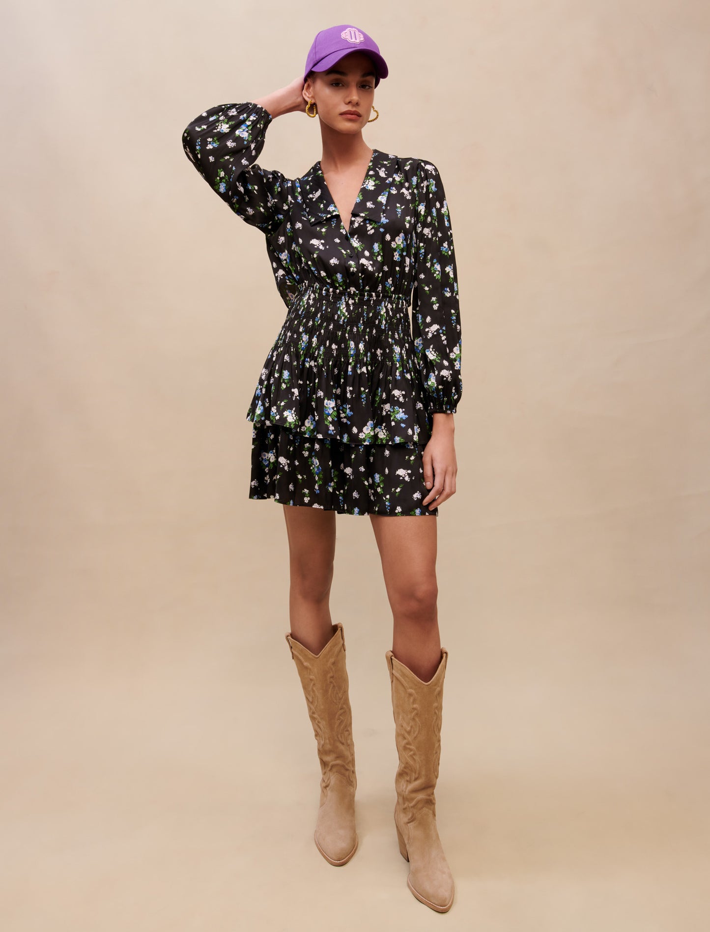Vestido fruncido con estampado de flores