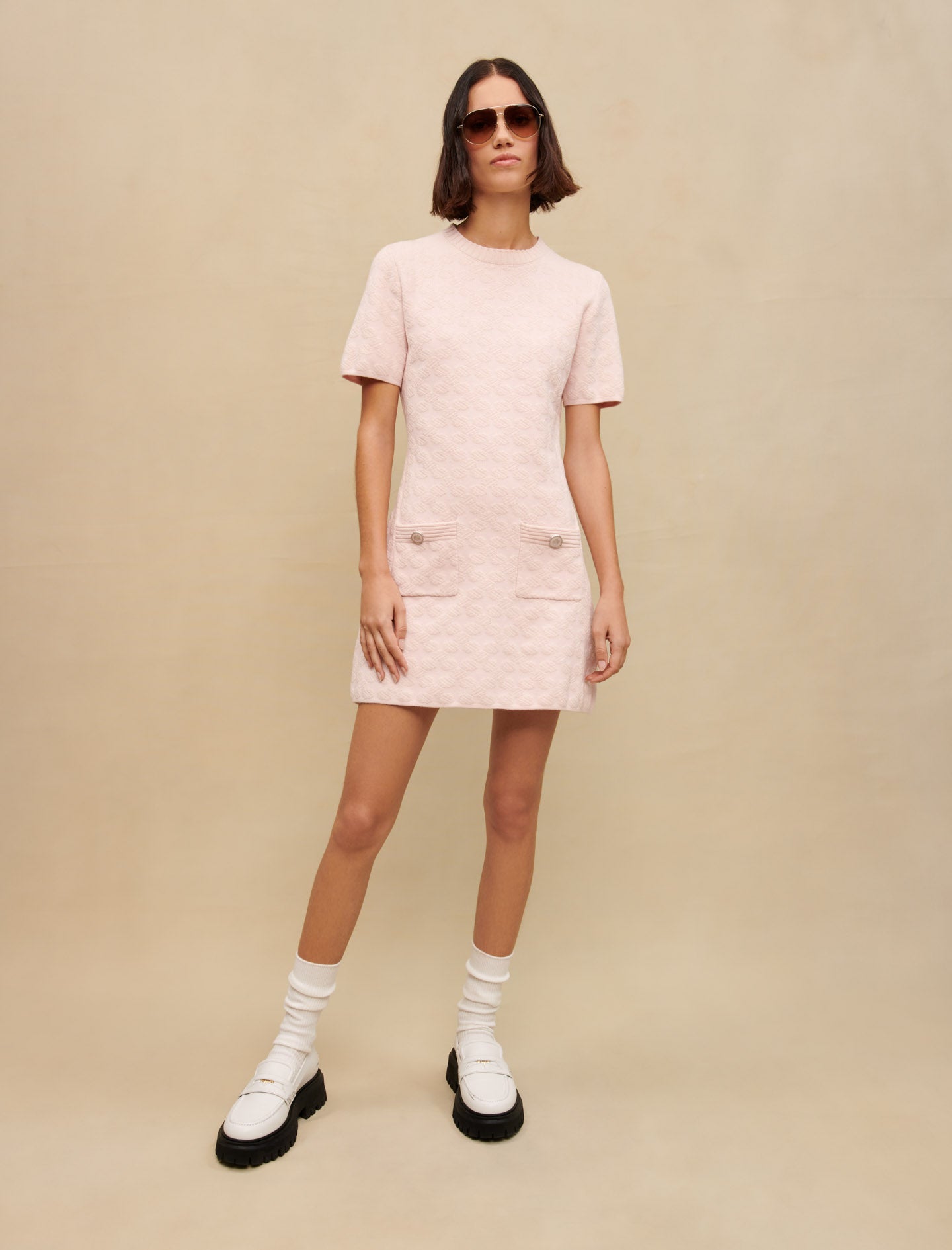 Vestido rosa de punto texturizado
