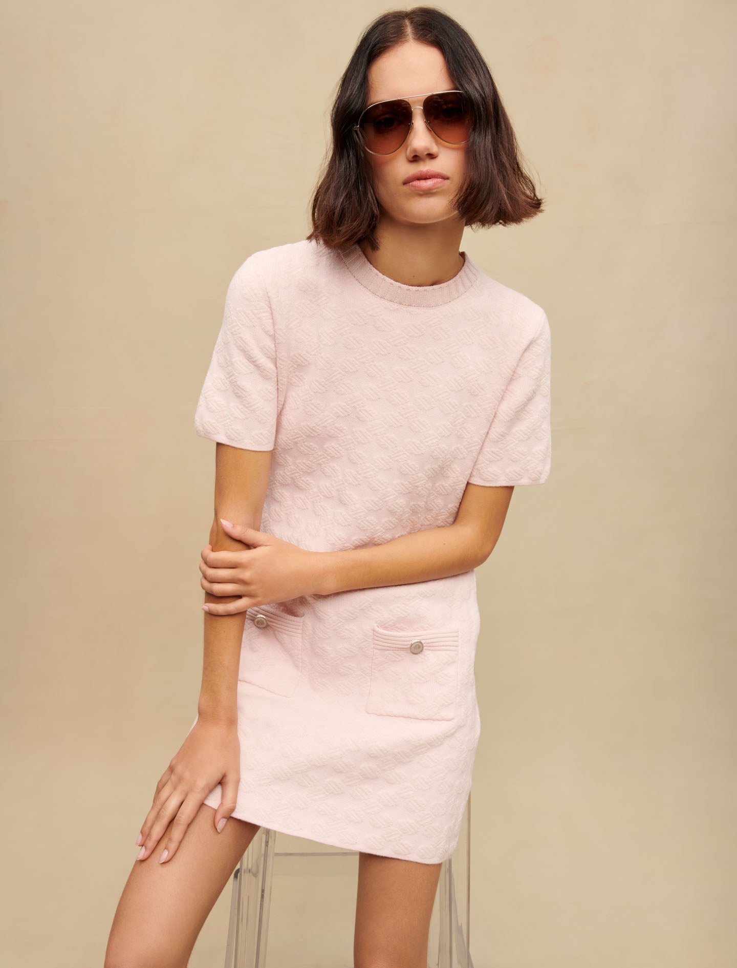 Vestido rosa de punto texturizado