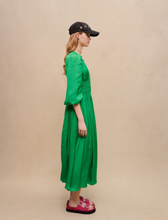 Vestido midi de raso con volantes