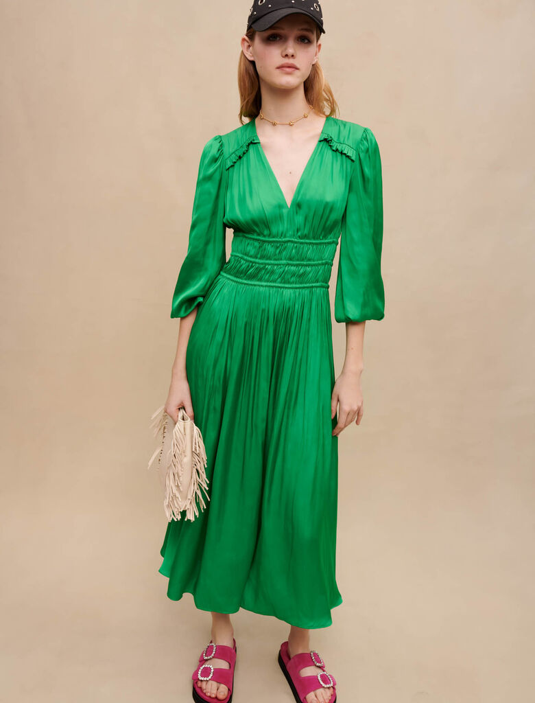 Vestido midi de raso con volantes