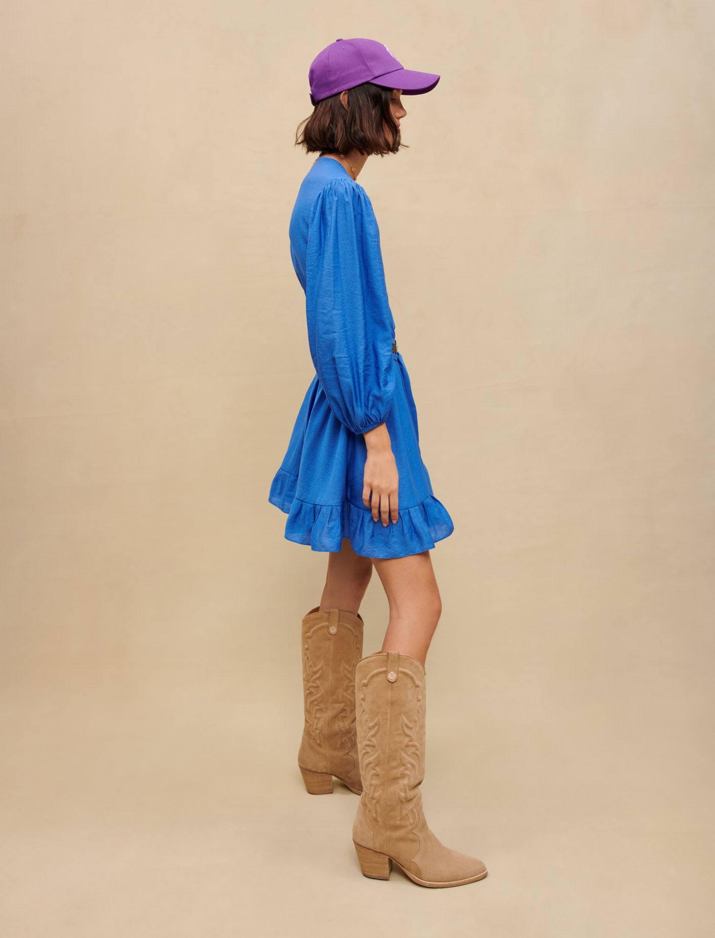 Vestido corto con volantes