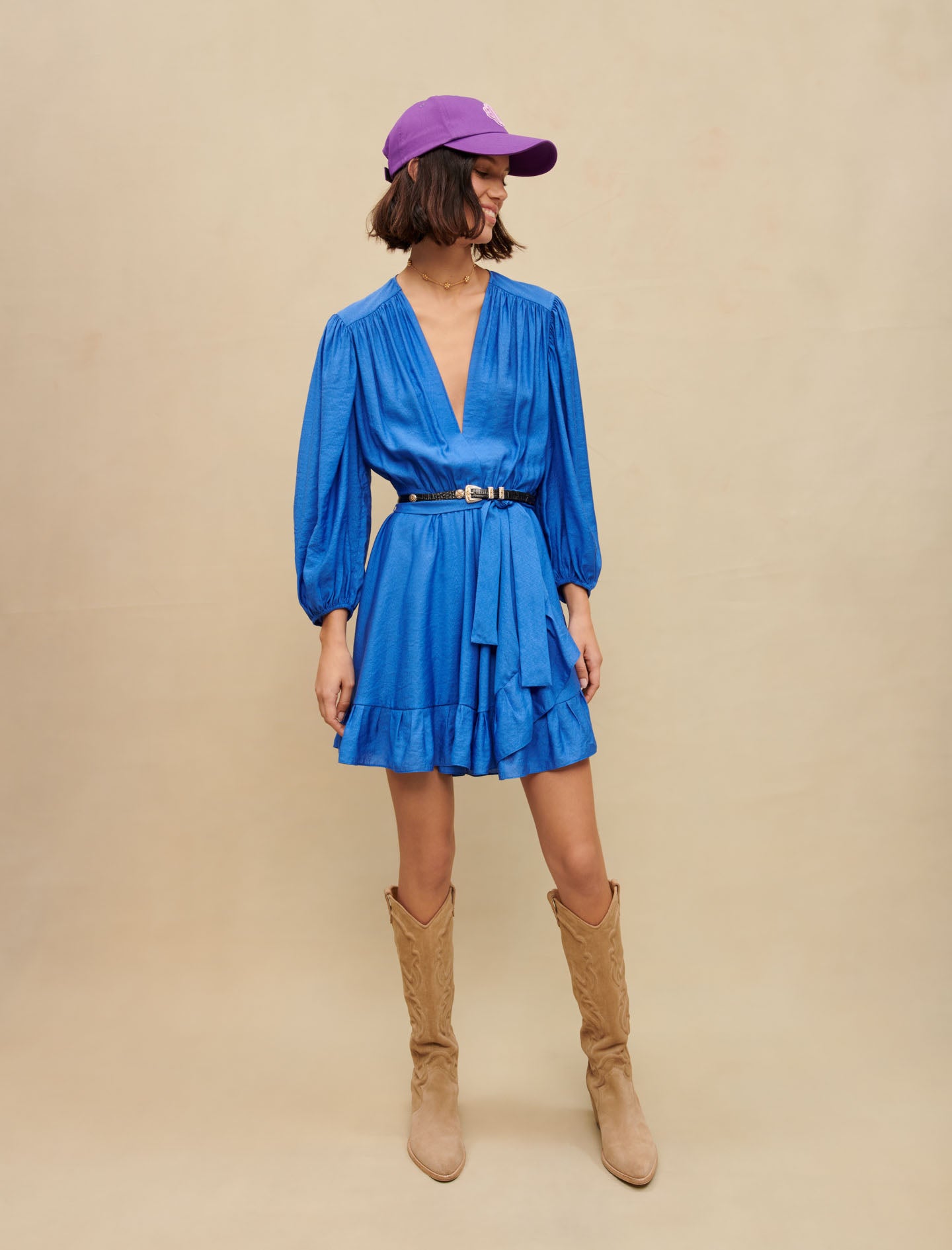 Vestido corto con volantes