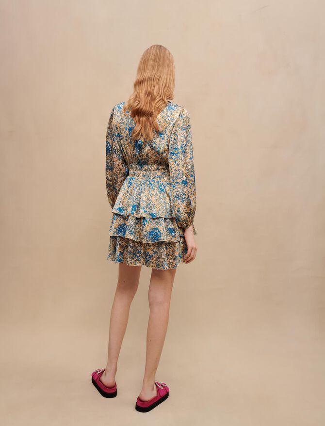Vestido corto con estampado abstracto