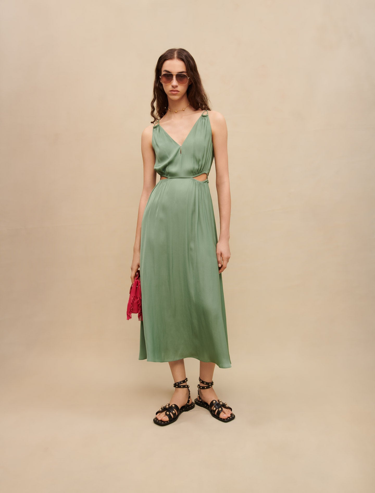 Vestido midi calado