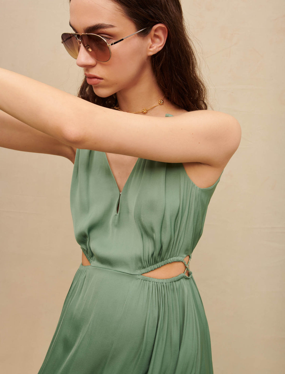 Vestido midi calado