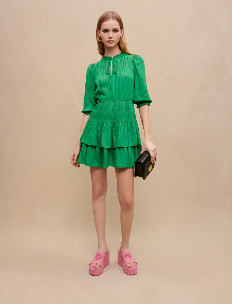 Vestido Corto con Volantes