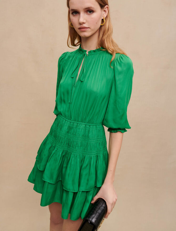 Vestido Corto con Volantes