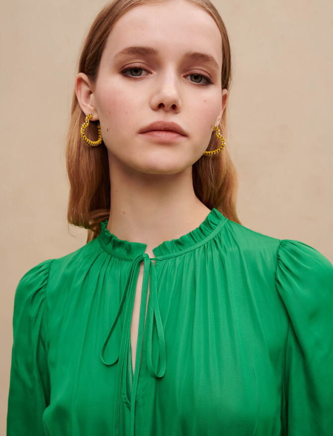 Vestido Corto con Volantes