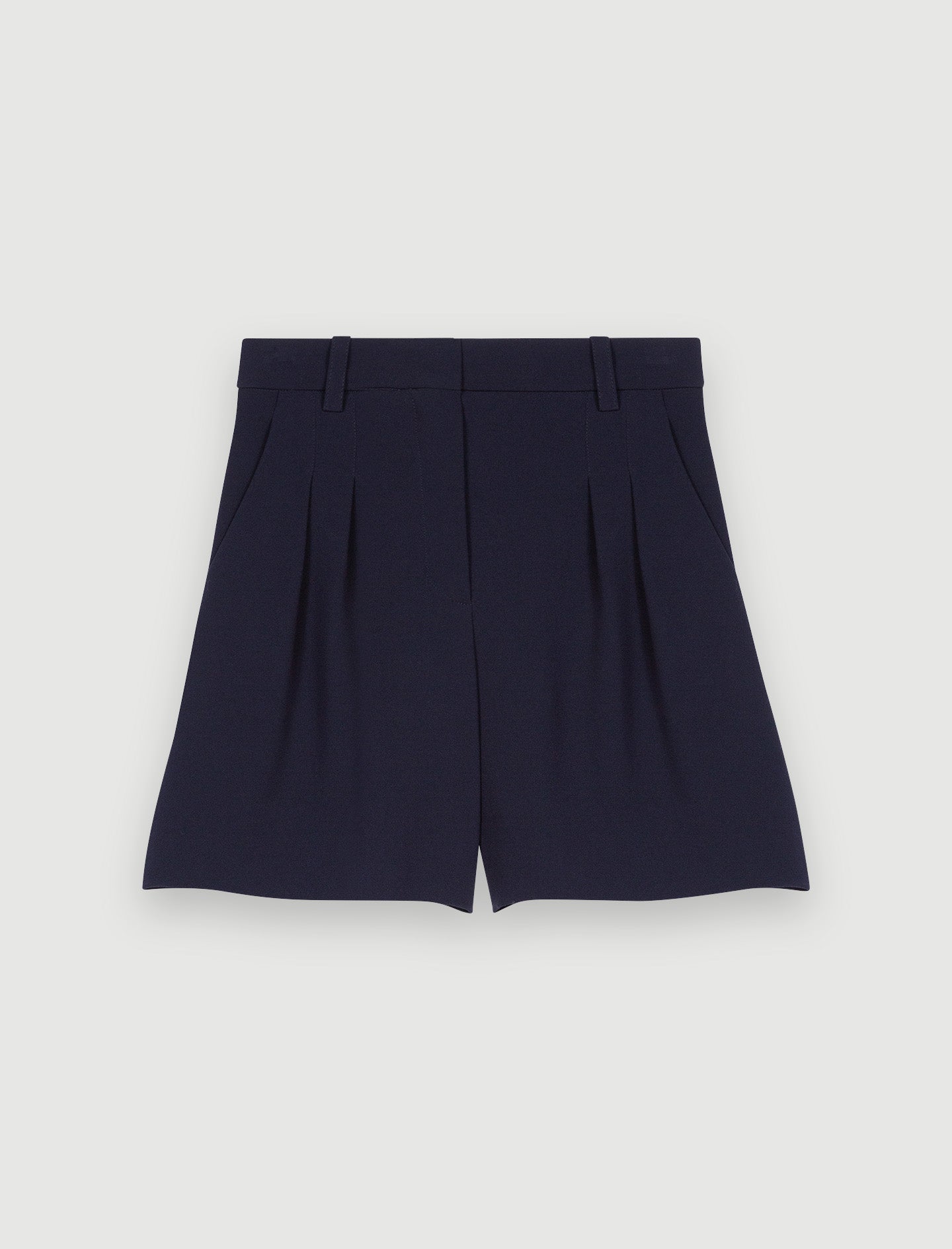 Short básico de crepé y revés de raso