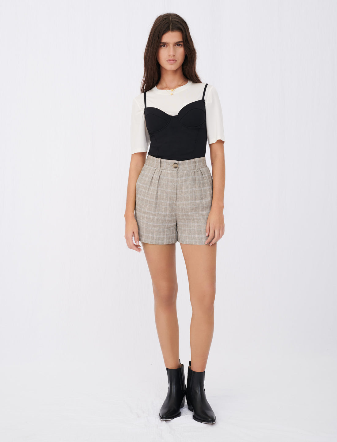 Short de lino de cuadros