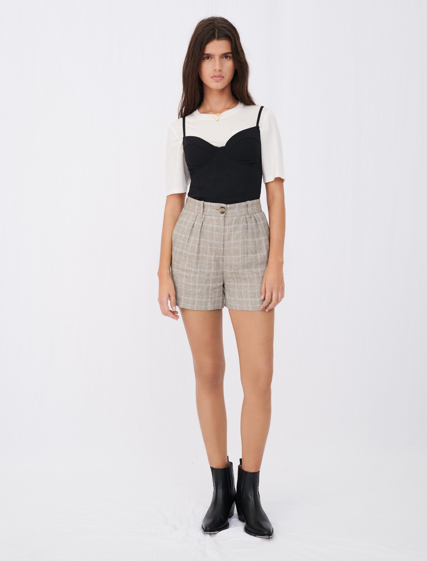 Short de lino de cuadros