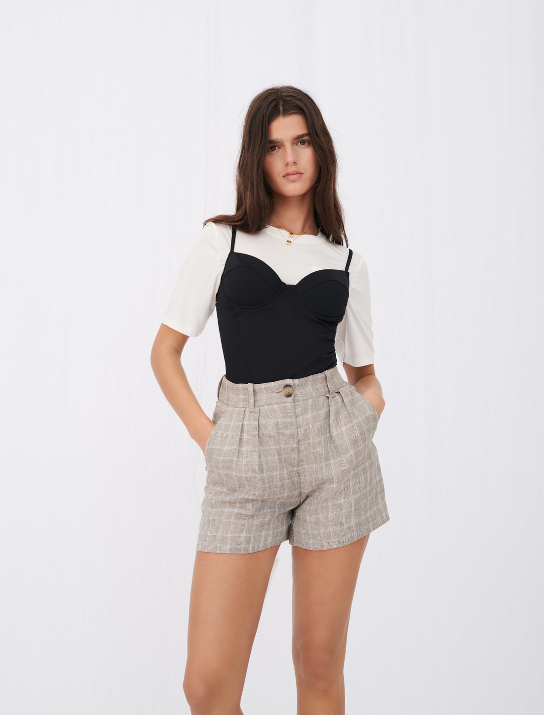 Short de lino de cuadros
