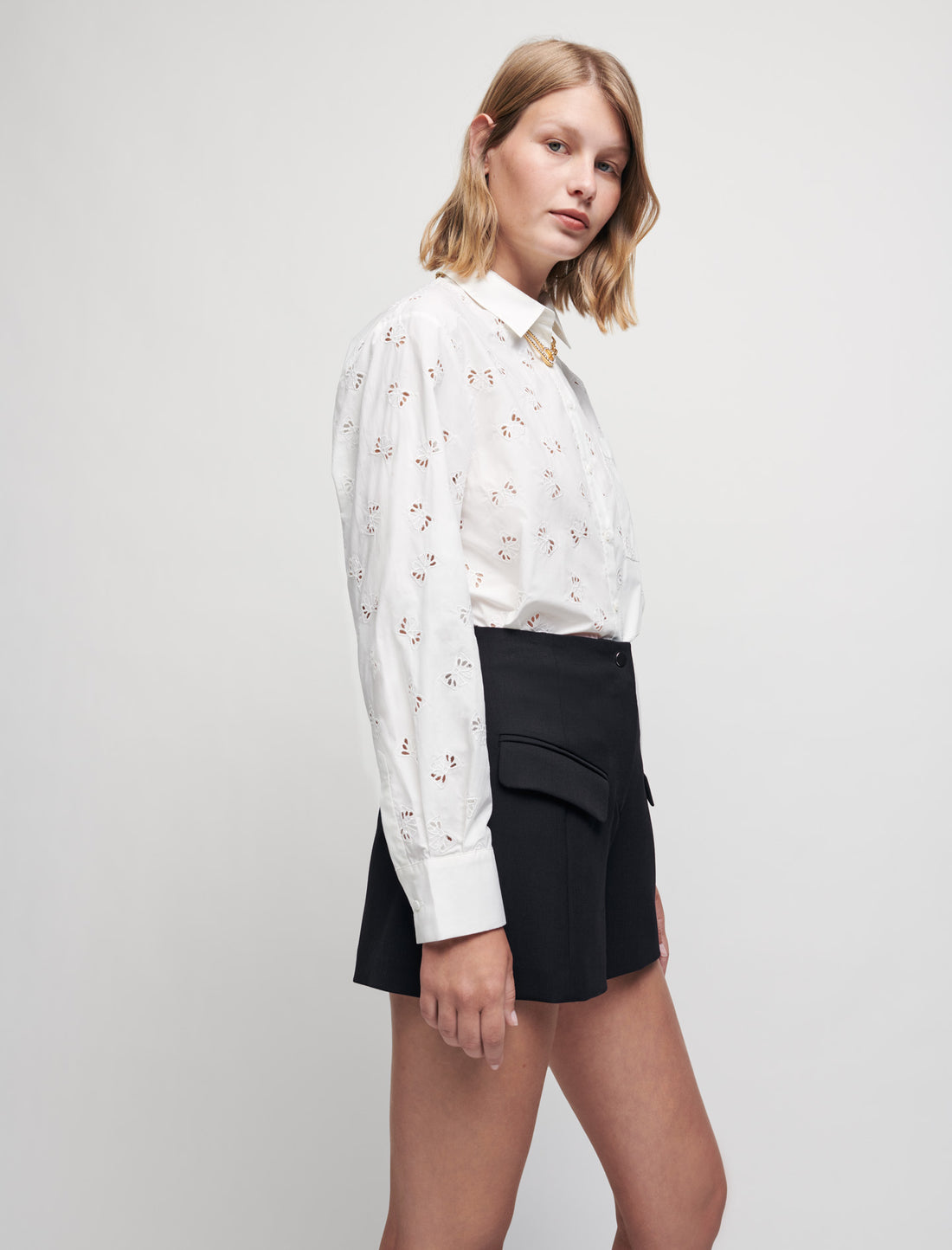 Short de traje con bolsillos