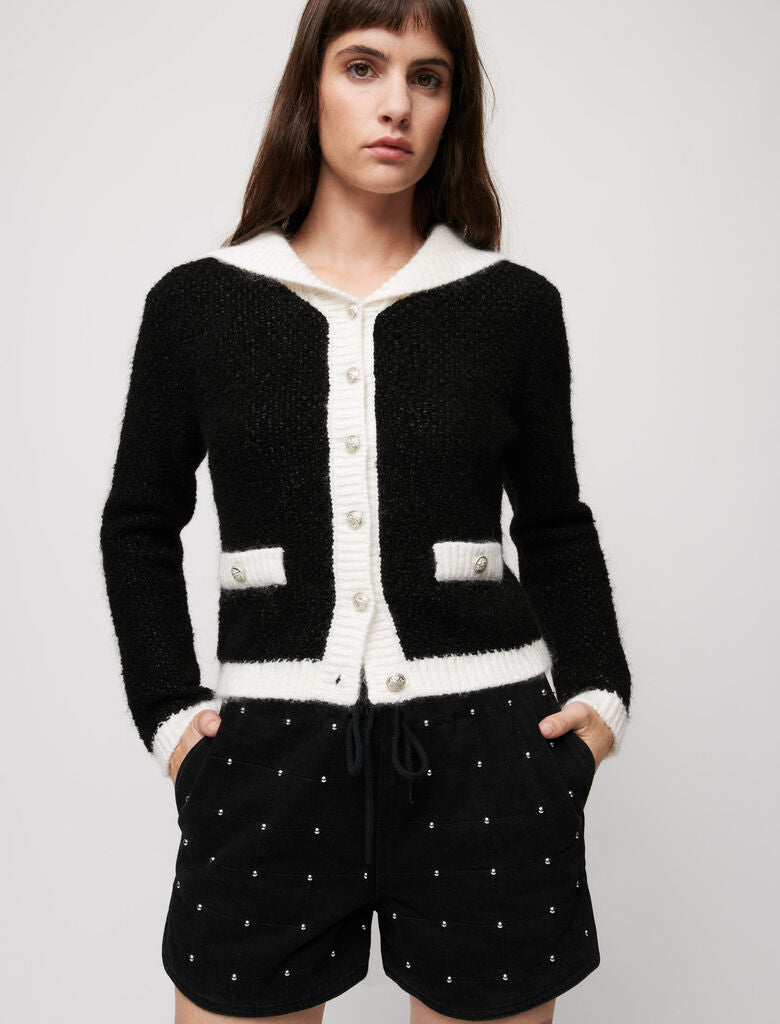 Short vaquero acolchado con tachuelas