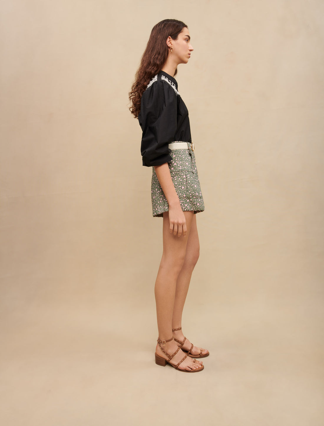 Short viscosa estampada kaki