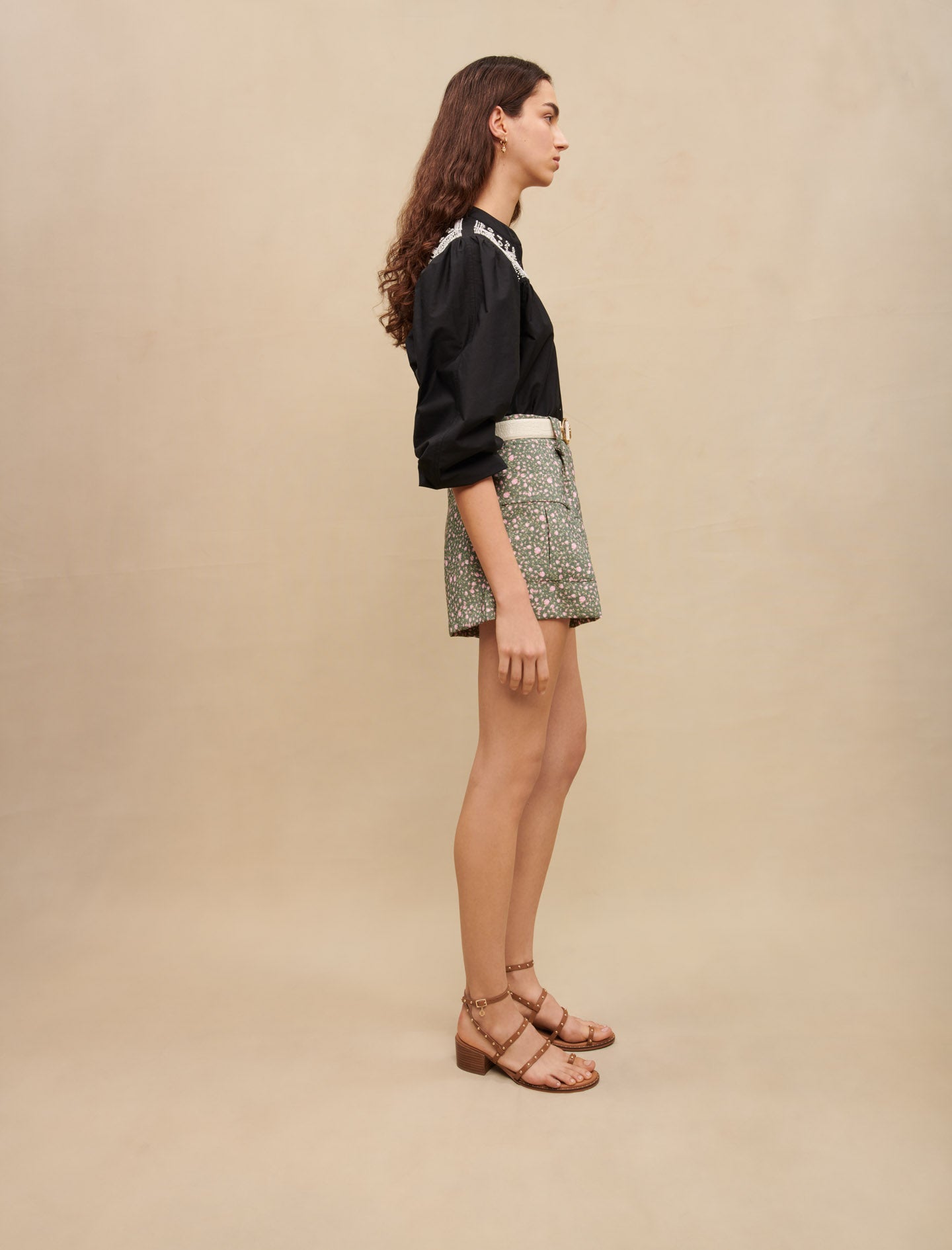Short viscosa estampada kaki