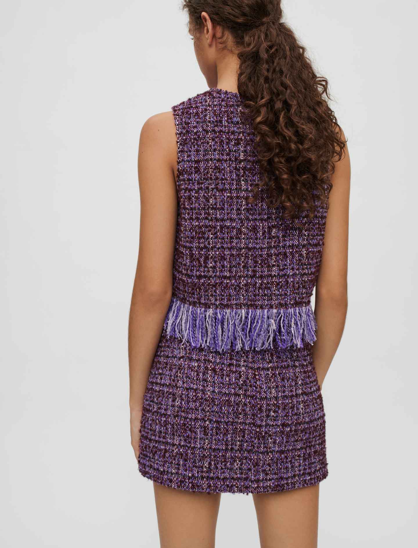 Top tweed violeta sin mangas con flecos