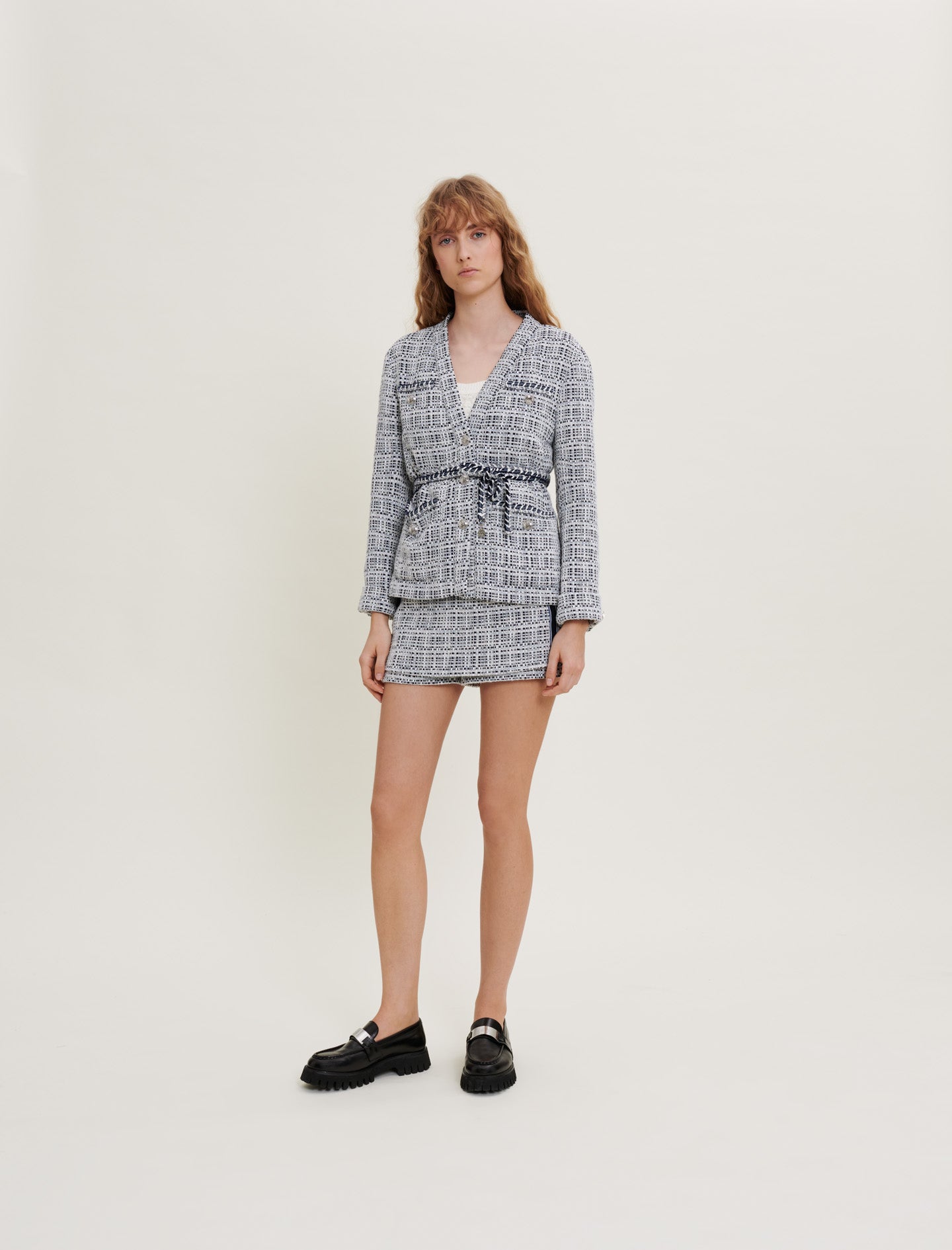 Chaqueta de tweed con cinturón