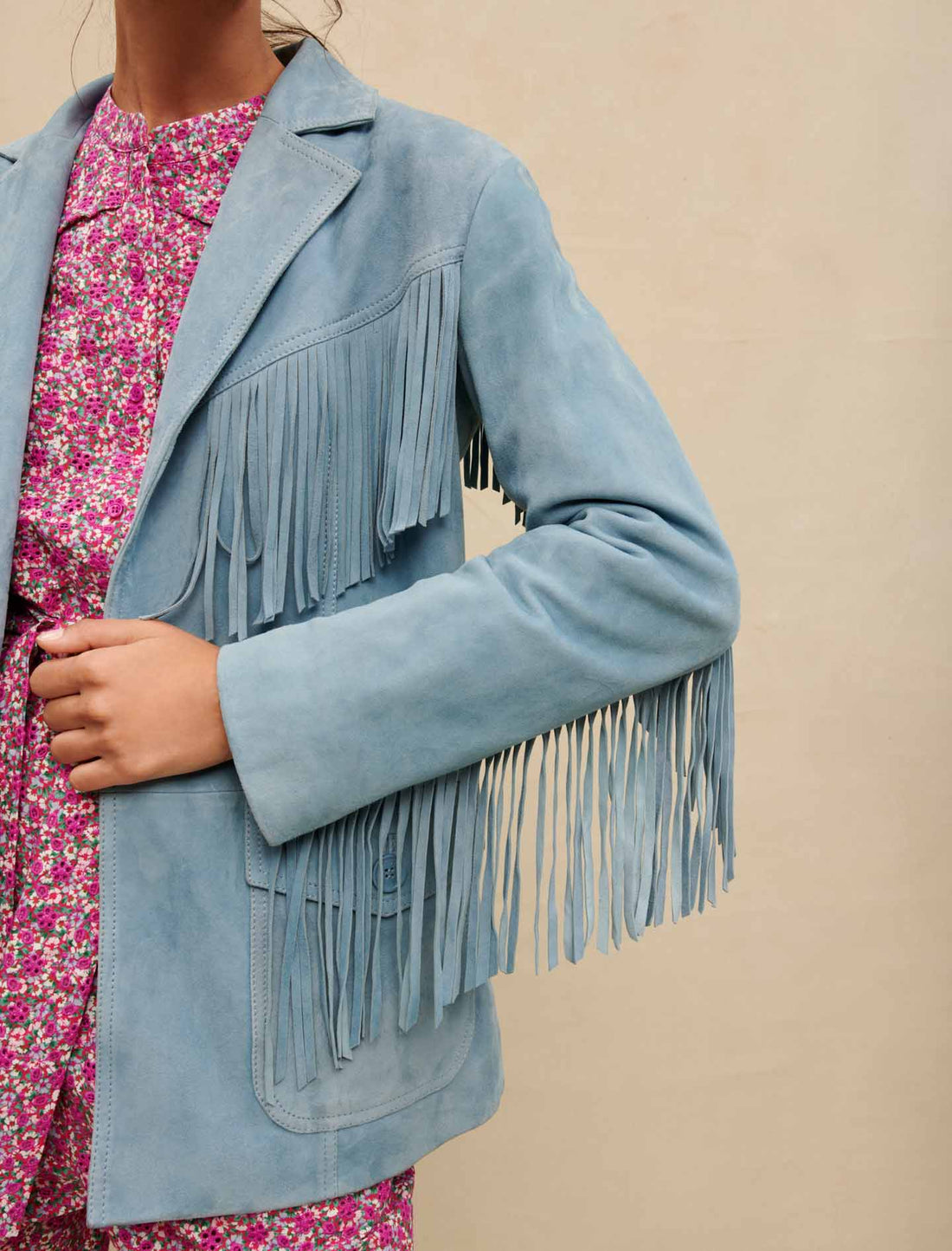 Chaqueta de ante con flecos